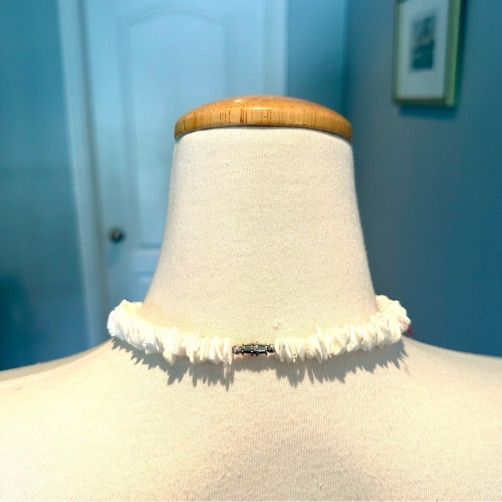 Puka Shells Necklace - Picture 8 of 9